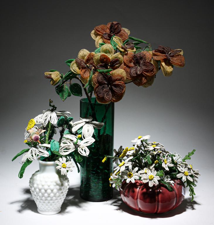 THREE VASES WITH BEADED FLOWERS. (1 of 4)