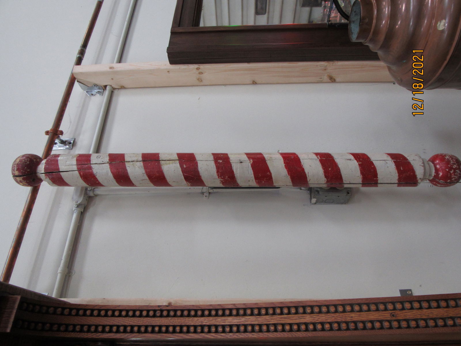 ROLLING PIN SHAPED BARBER POLE (1 of 1)