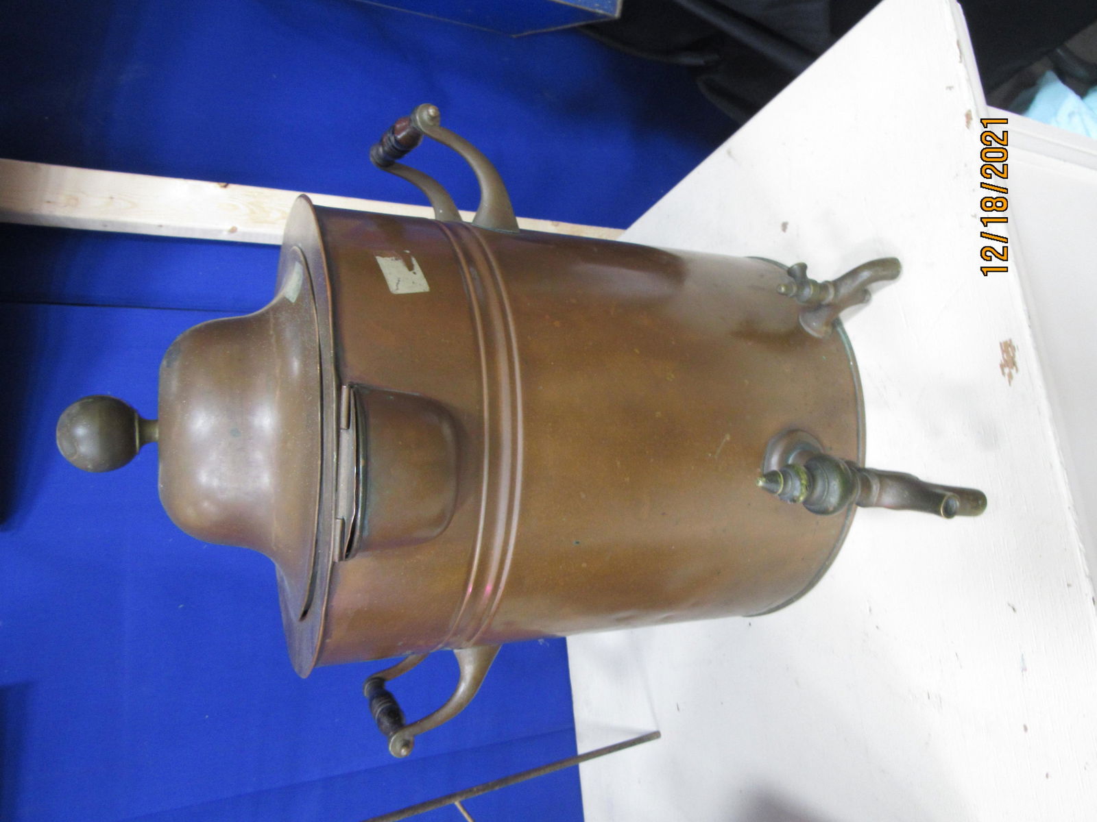 VINTAGE COPPER 4 GALLON DISPENSER (1 of 3)