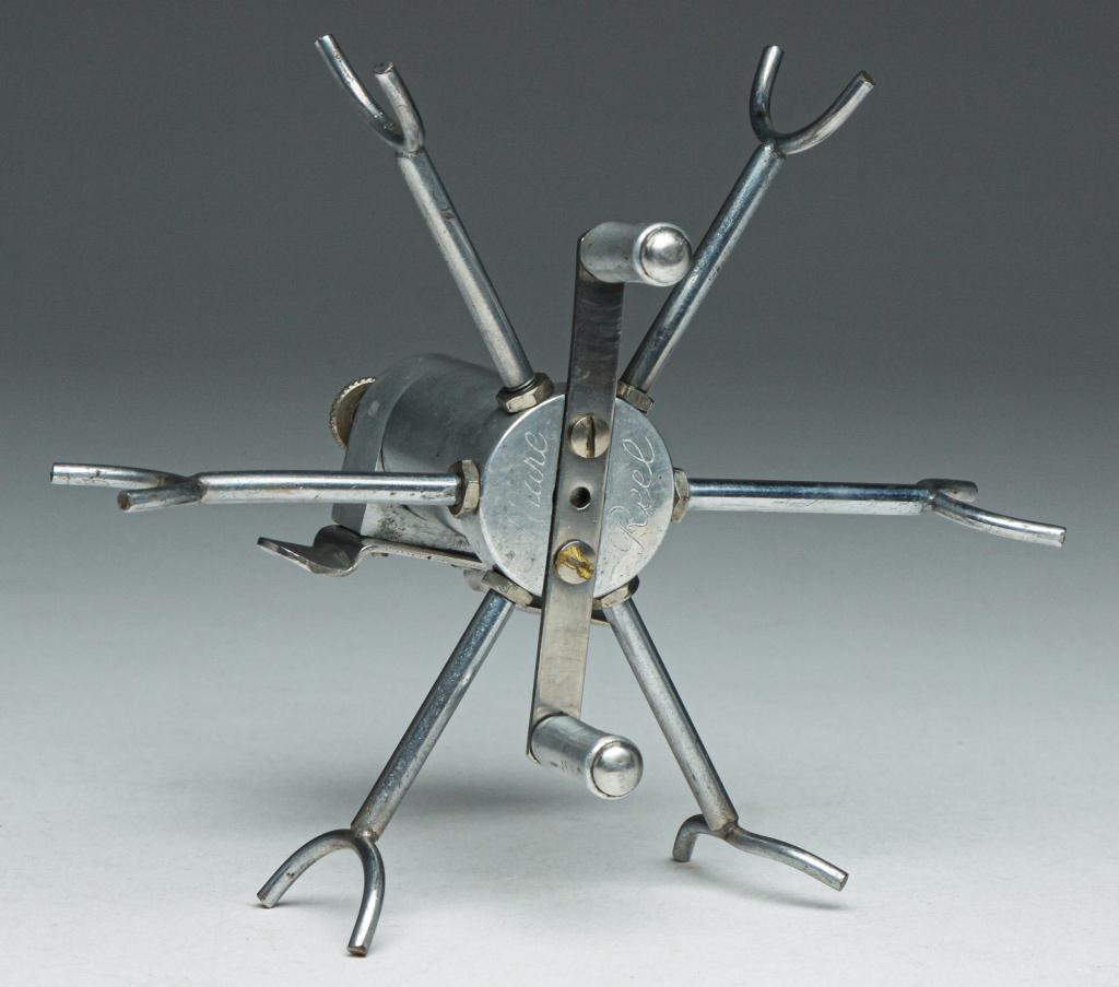 "MARC REEL" INDIANA STYLE ALUMINUM FLY REEL.: Mid 20th century. Minor wear, damage to one screw.