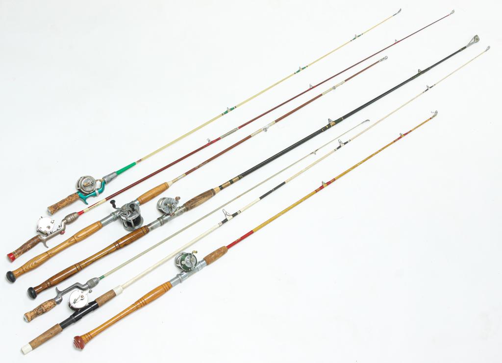 SEVEN FISHING RODS AND SIX REELS.: Twentieth century. Rods include: South Bend, Sport King, Lake City. Reels include Shakespeare 19600, The New Yorker No 1880, Sampson, Skilcast and others.