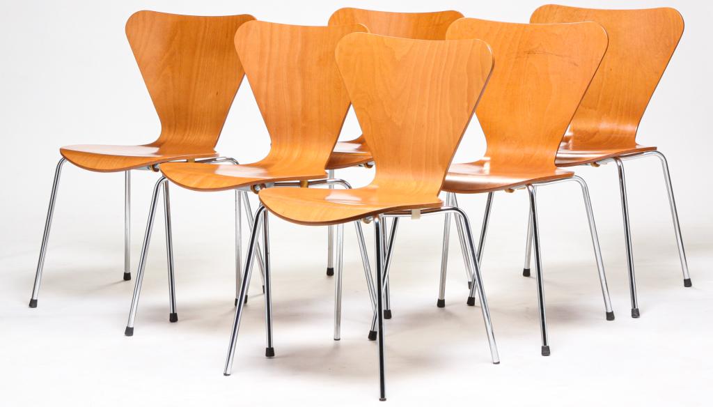 SIX ITALIAN FRITZ HANSEN STYLE WHALE TAIL CHAIRS.: Late 20th century. Laminate side chairs marked "Made in Italy". Minor wear. 17" seat, 31"h.