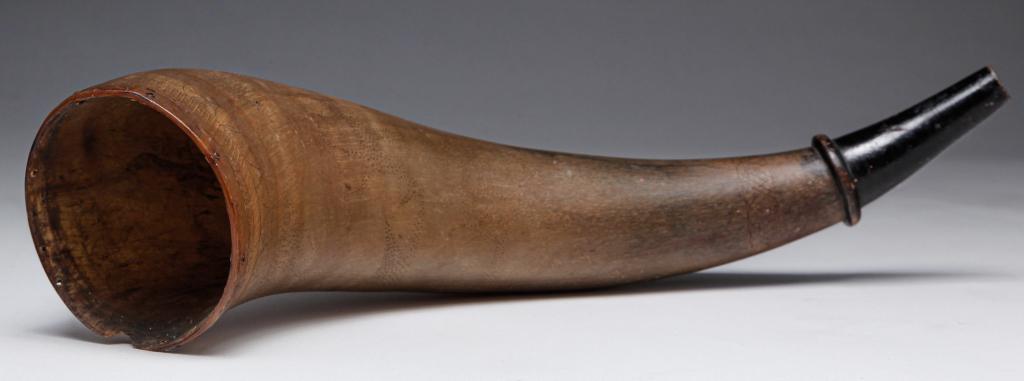 AMERICAN POWDER HORN. (1 of 3)