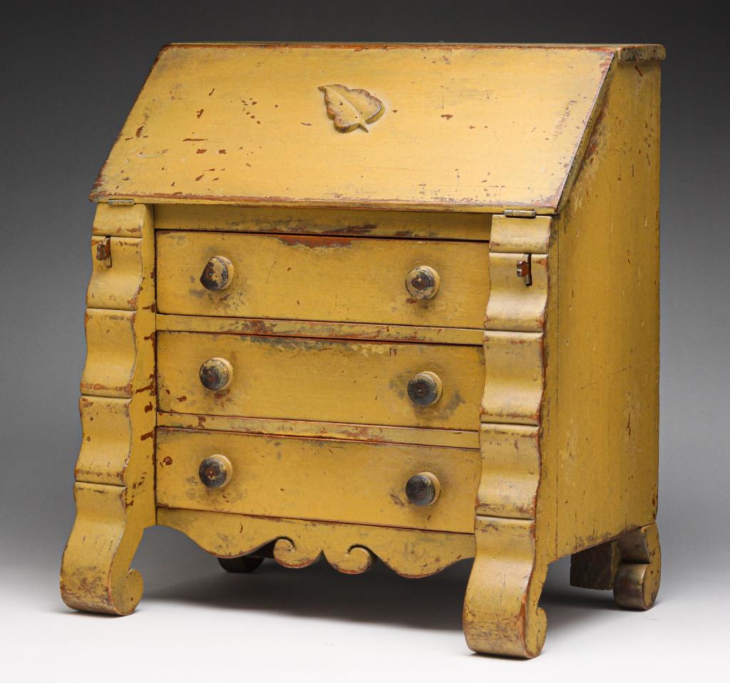 NEW HAMPSHIRE MINIATURE EMPIRE SLANT FRONT DESK. (1 of 6)