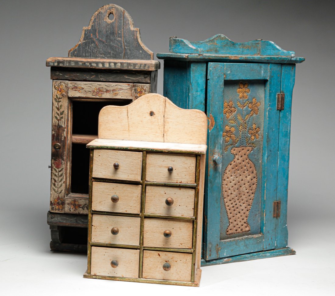 THREE HANGING PAINTED CABINETS. (1 of 6)