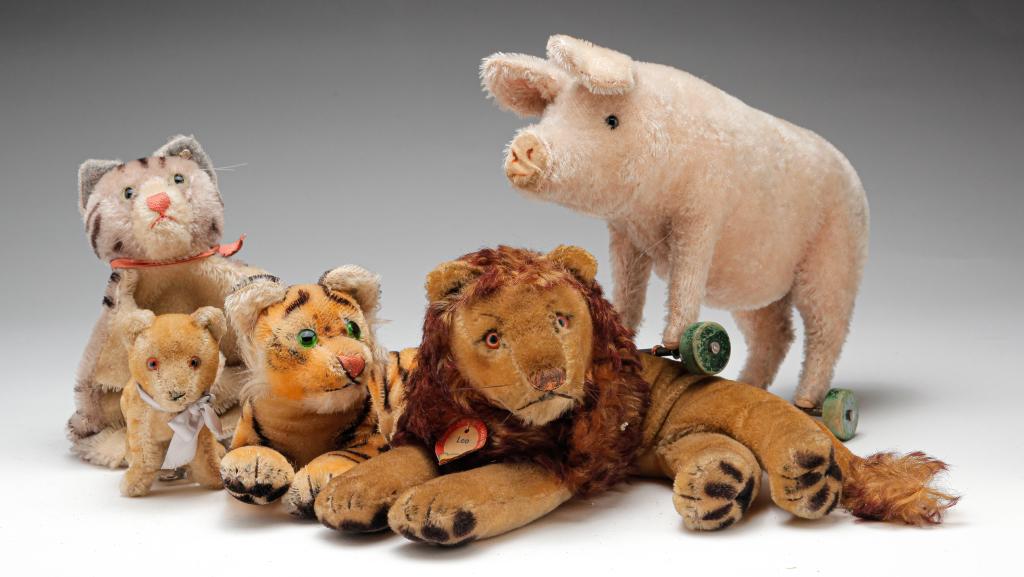 FIVE GERMAN STEIFF TOY ANIMALS. (1 of 3)