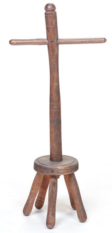 AMERICAN COUNTRY CANDLE DRYING RACK. (1 of 3)