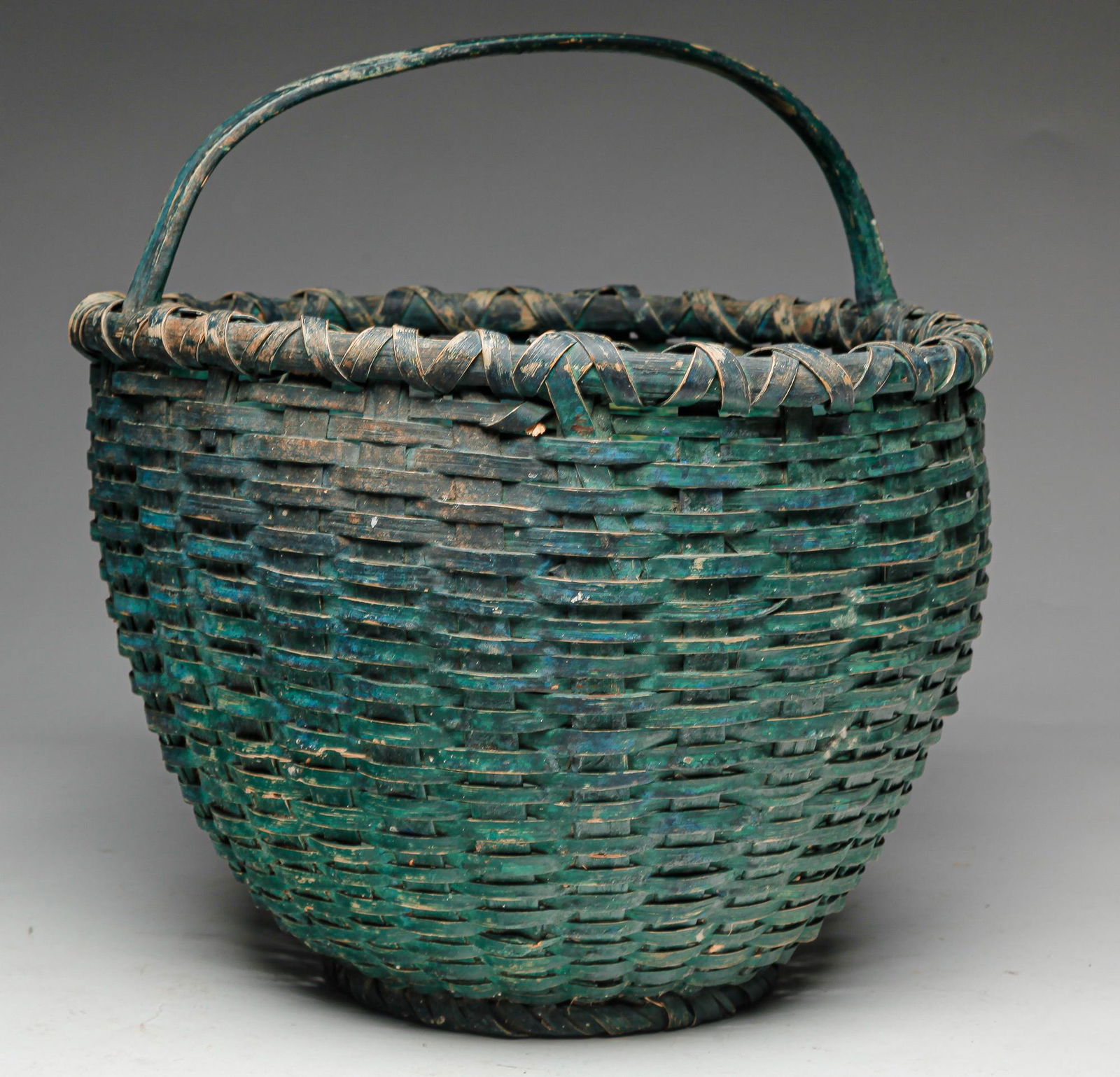 AMERICAN PAINTED BASKET. (1 of 4)