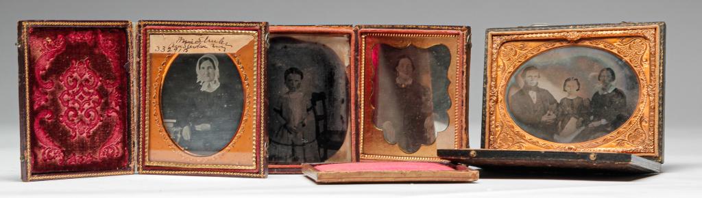 FOUR AMERICAN CASED IMAGES. (1 of 2)