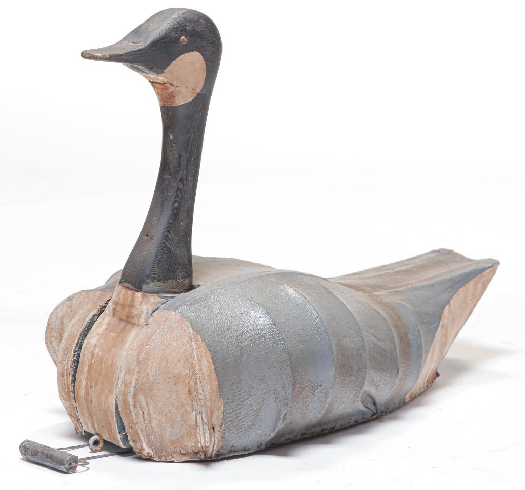 AMERICAN CANADA GOOSE DECOY. (1 of 4)