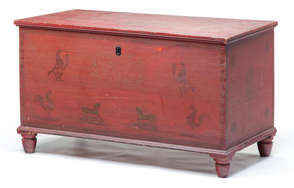 AMERICAN DECORATED BLANKET CHEST. (1 of 11)
