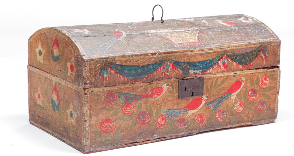 EUROPEAN DOMETOP DECORATED BOX. (1 of 7)