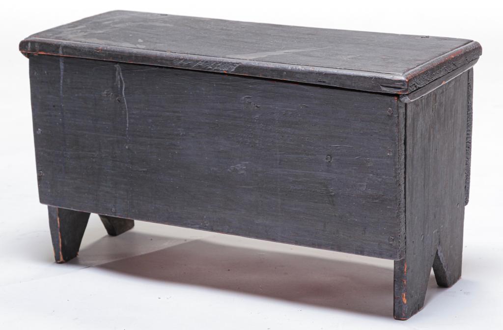 AMERICAN MINIATURE BLANKET CHEST. (1 of 5)