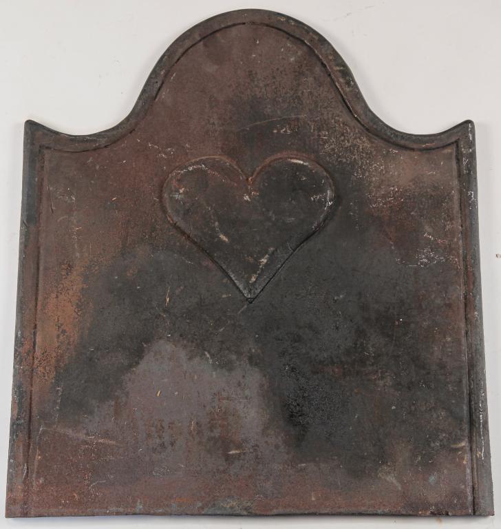 REPRODUCTION CAST IRON FIREBACK. (1 of 3)