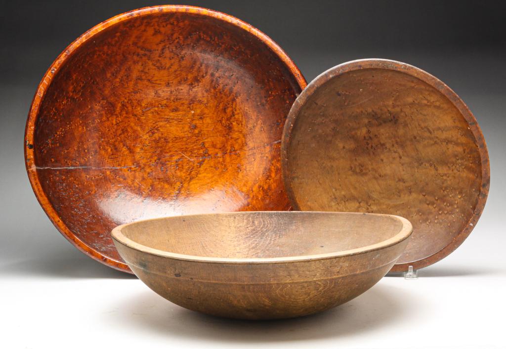THREE AMERICAN BIRD'S EYE MAPLE BOWLS. (1 of 3)