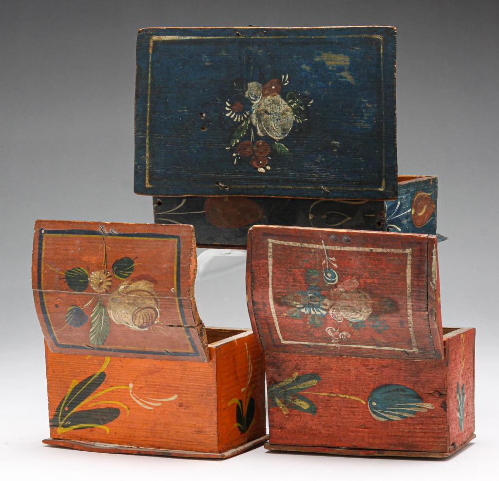 THREE EUROPEAN DECORATED BOXES. (1 of 4)