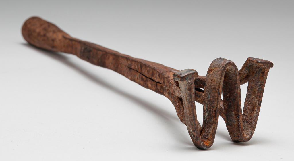 AMERICAN "W" BRANDING IRON. (1 of 2)