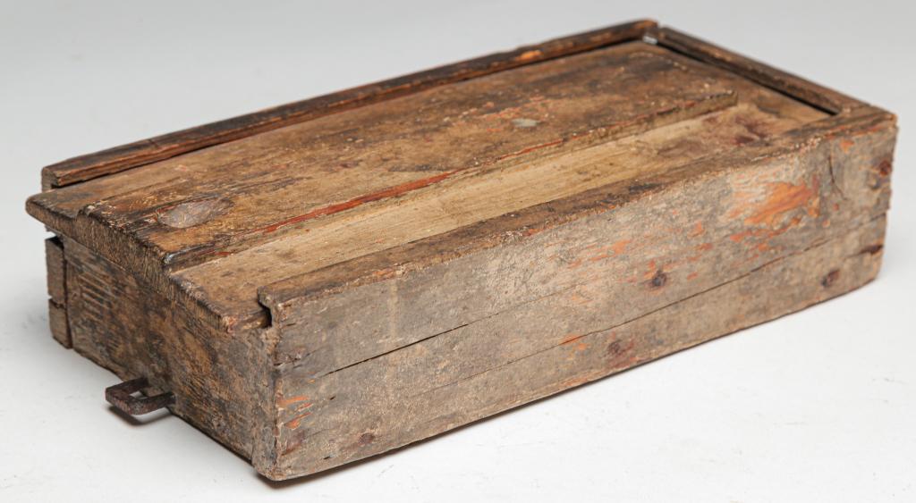 AMERICAN SLIDE LID TINDER BOX. (1 of 4)
