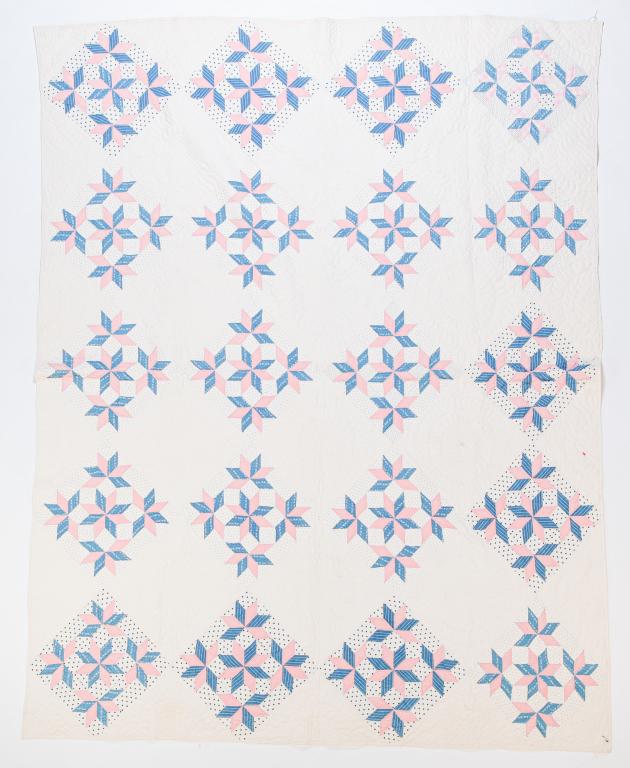 AMERICAN PIECED QUILT. (1 of 2)