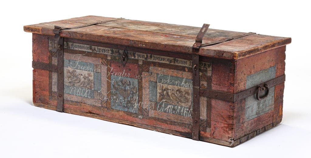 GERMAN DECORATED IMMIGRANT CHEST. (1 of 8)