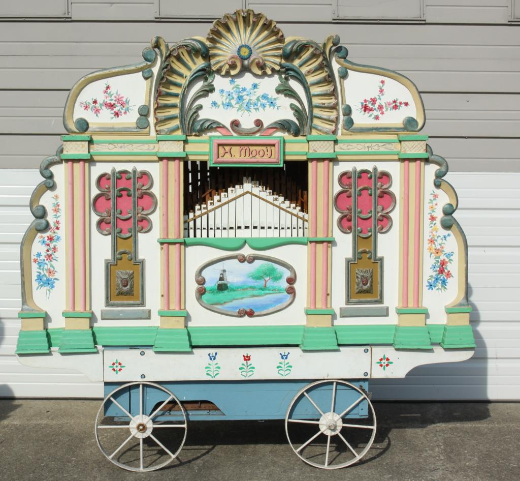 DUTCH STREET ORGAN. (1 of 8)