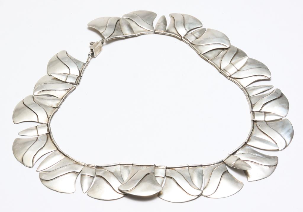HECTOR AGUILAR STERLING  'LYRE NECKLACE'. (1 of 4)