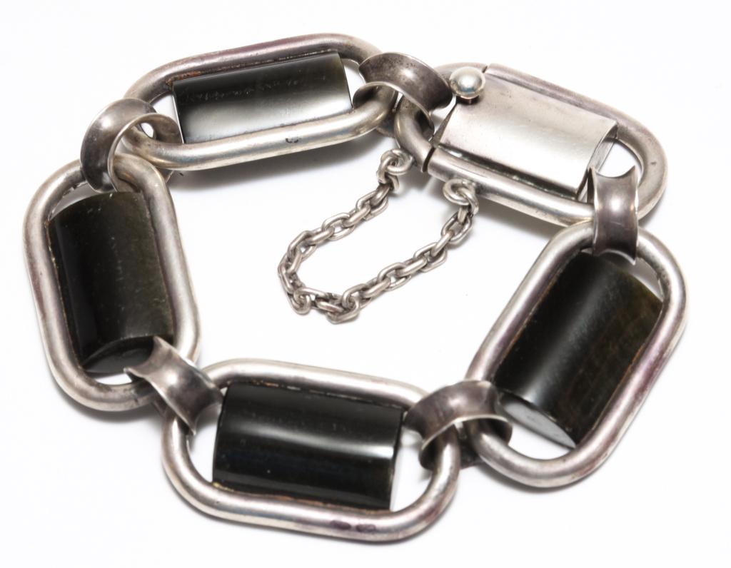 ANTONIO PINEDA SILVER  BRACLET. (1 of 3)