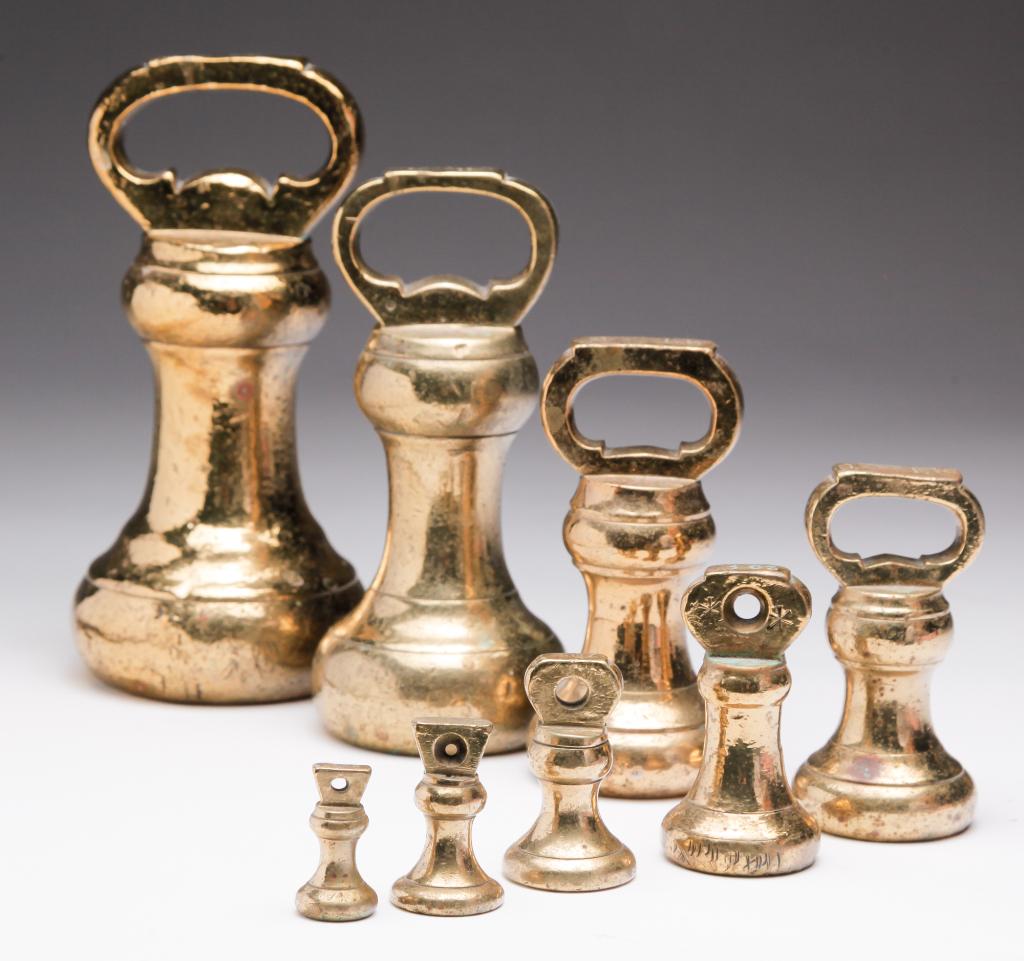 EIGHT AMERICAN BRASS WEIGHTS. (1 of 4)