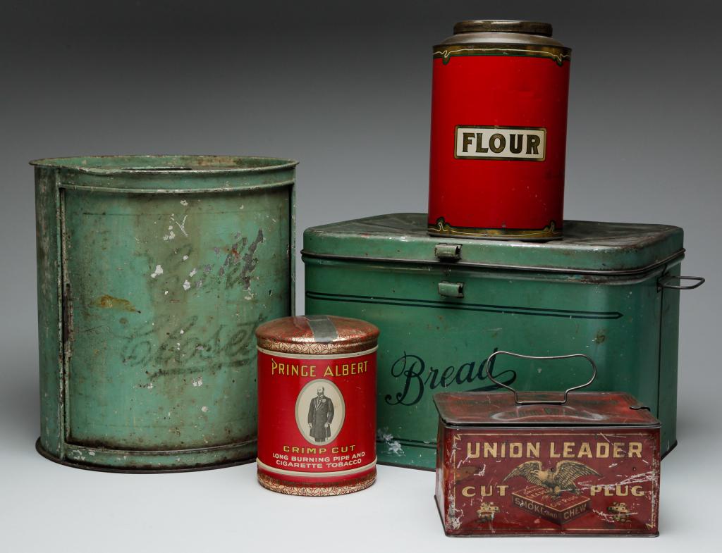 FIVE AMERICAN TINS. (1 of 7)