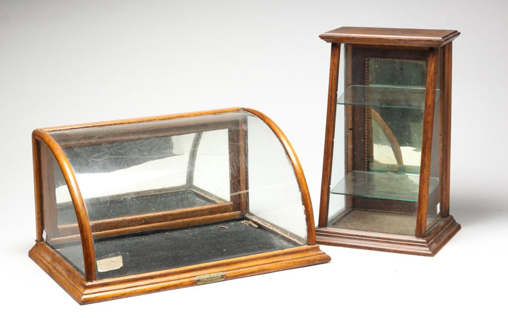 TWO AMERICAN SMALL COUNTRY STORE DISPLAY CASES. (1 of 5)