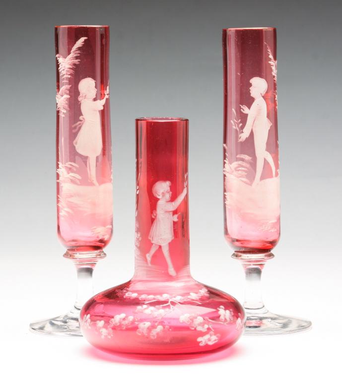 THREE PIECES OF MARY GREGORY GLASS. (1 of 7)