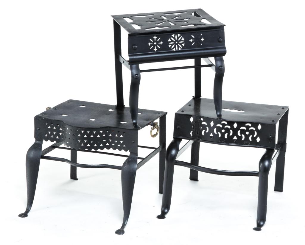 THREE STEEL KETTLE STANDS. (1 of 5)