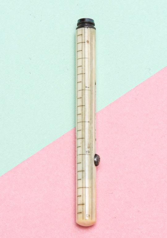 VICTORIAN SILVER PROPELLING PENCIL RULER. (1 of 4)