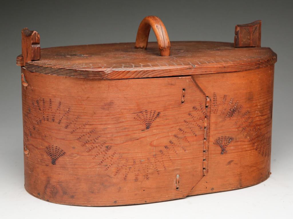 EUROPEAN BENTWOOD BOX. (1 of 5)