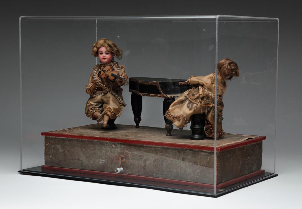 EUROPEAN AUTOMATON OF TWO MUSICIANS. (1 of 4)