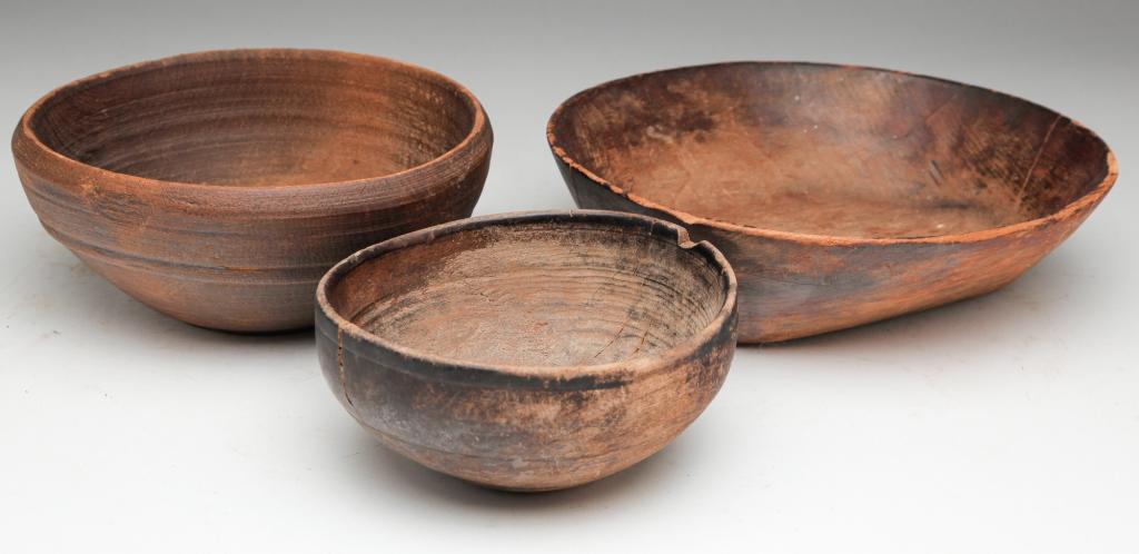 THREE AMERICAN WOODEN BOWLS. (1 of 6)
