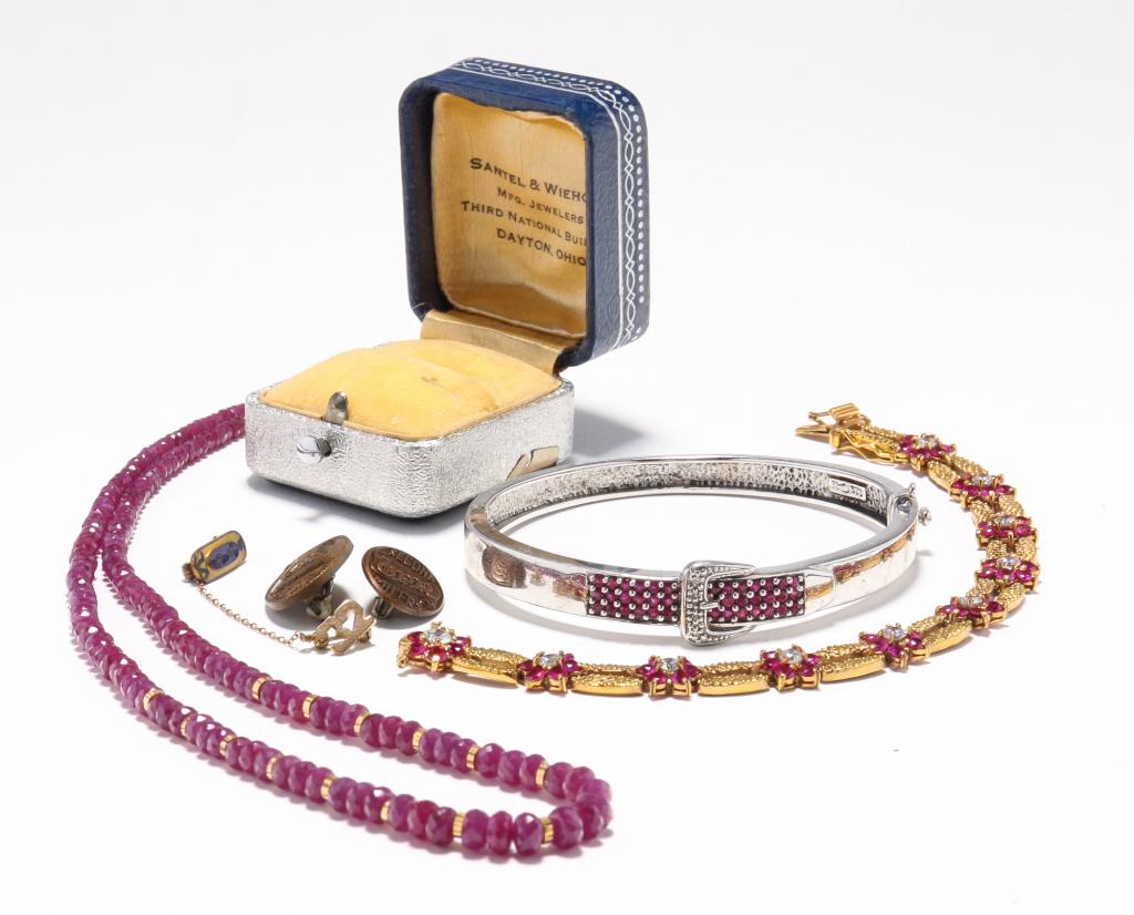 SMALL GROUP VINTAGE JEWELRY. (1 of 7)