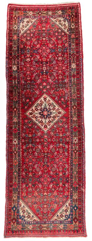 ORIENTAL RUNNER. (1 of 2)