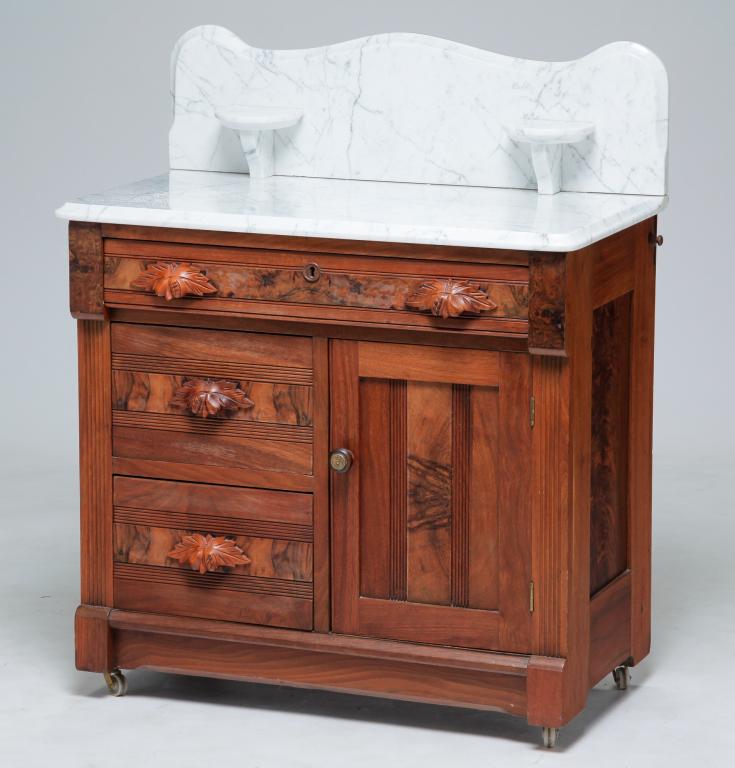 AMERICAN VICTORIAN WASH STAND. (1 of 5)