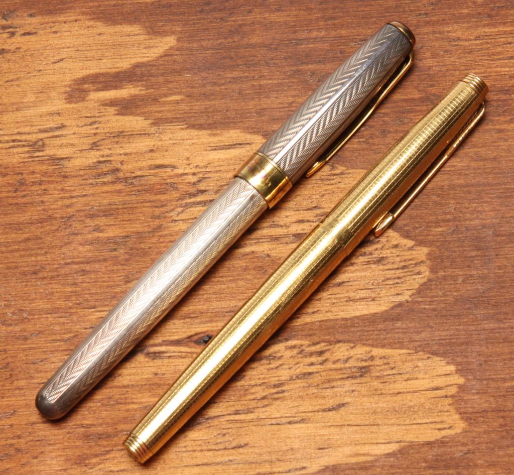TWO VINTAGE PARKER FOUNTAIN PENS. (1 of 5)