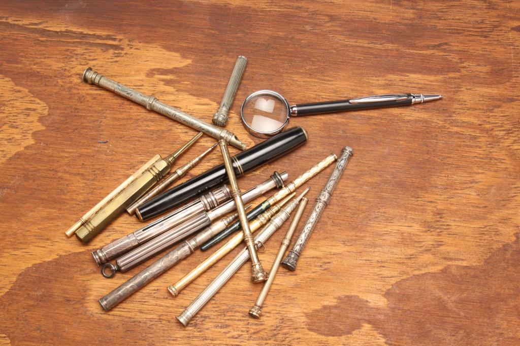 GROUP OF VINTAGE WRITING IMPLEMENTS. (1 of 6)