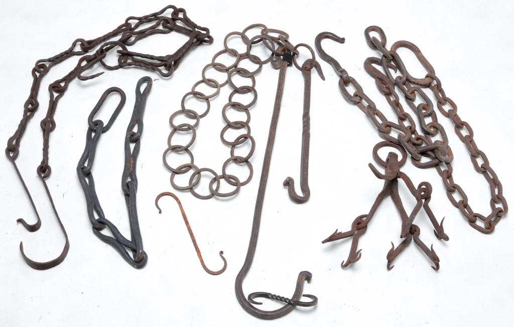 HAND FORGED IRON ADJUSTABLE CHAINS. (1 of 1)