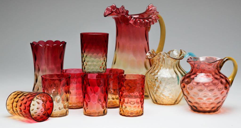 ELEVEN PIECES OF AMERICAN ART GLASS. (1 of 5)