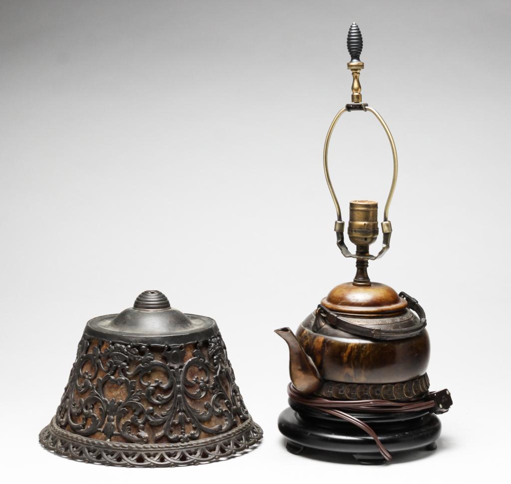 BRONZE AND SOAPSTONE TEAPOT TABLE LAMP. (1 of 4)