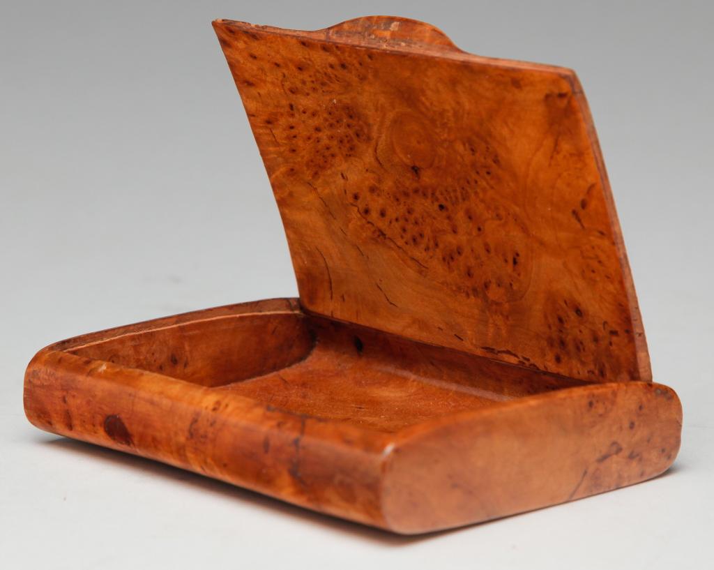 BURLED CIGAR CASE.: Twentieth century. Hidden hinge lid. 4"h. 3.25"w. .75"d.