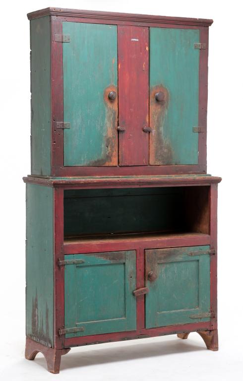 AMERICAN COUNTRY PAINTED STEPBACK. (1 of 8)