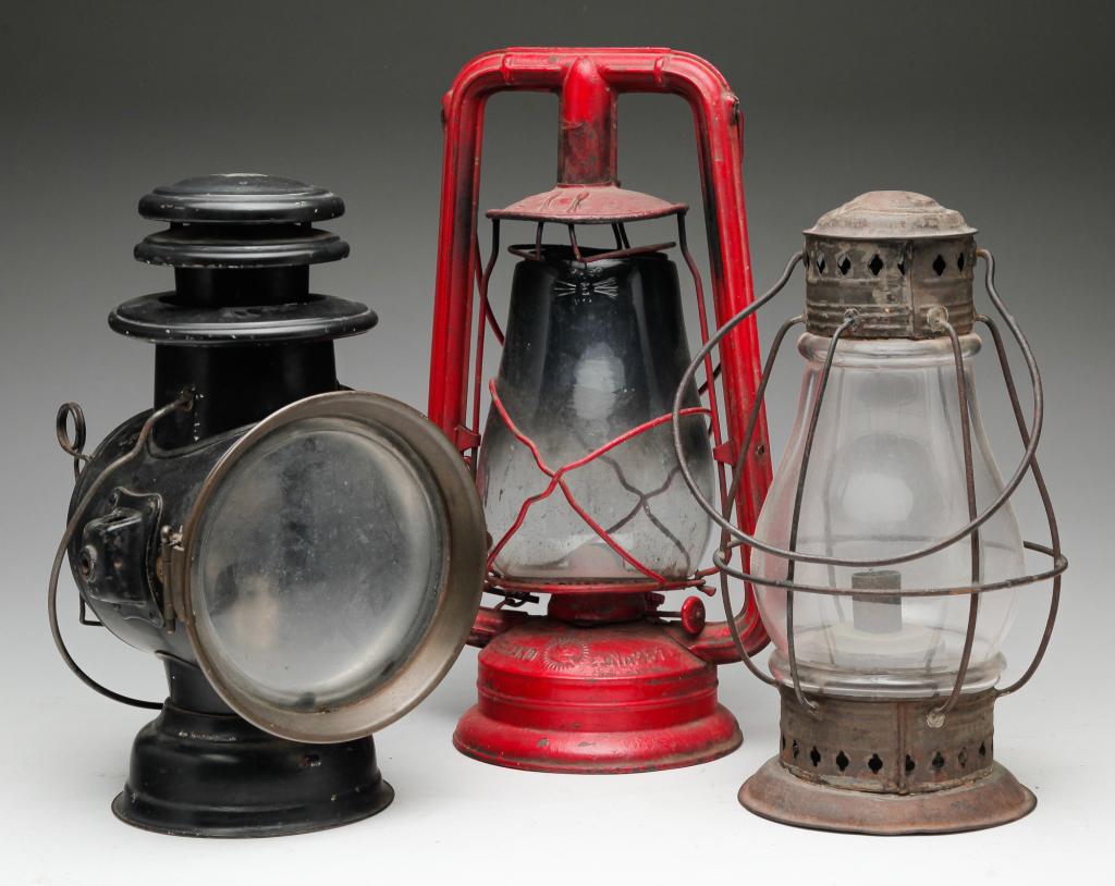 THREE AMERICAN TIN LANTERNS. (1 of 6)