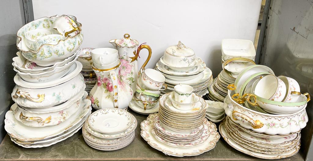 SELECTION OF FRENCH HAVILAND CHINA. (1 of 2)