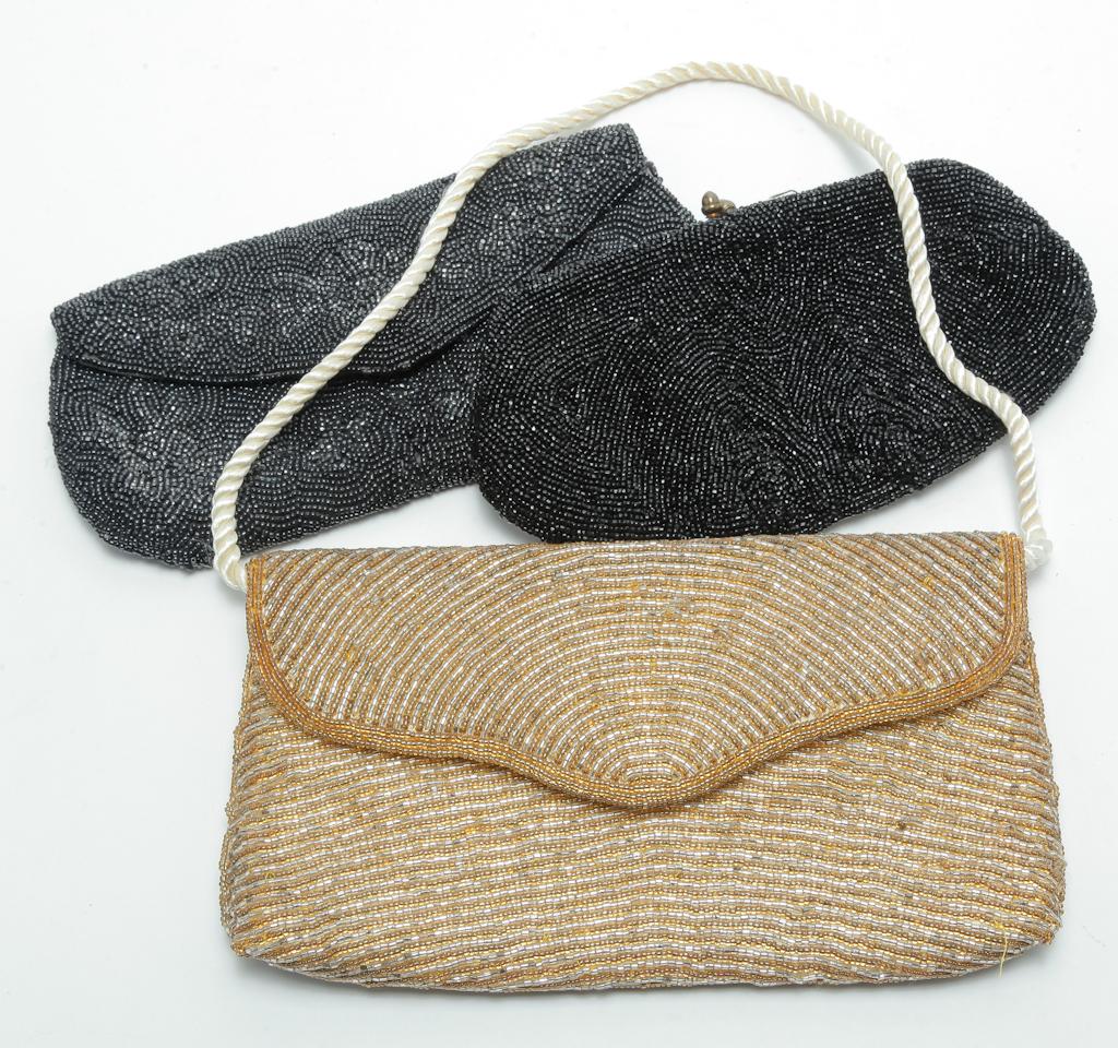 THREE VINTAGE BEADED EVENING BAGS. (1 of 4)