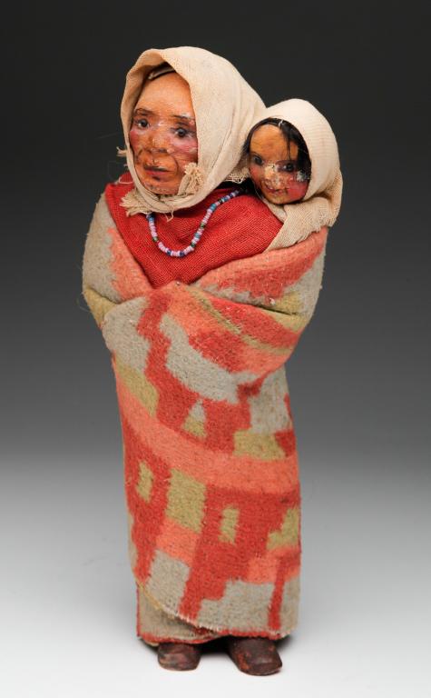 NATIVE AMERICAN SKOOKUM DOLL. (1 of 4)
